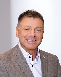 Dr. Hartwig Bognar